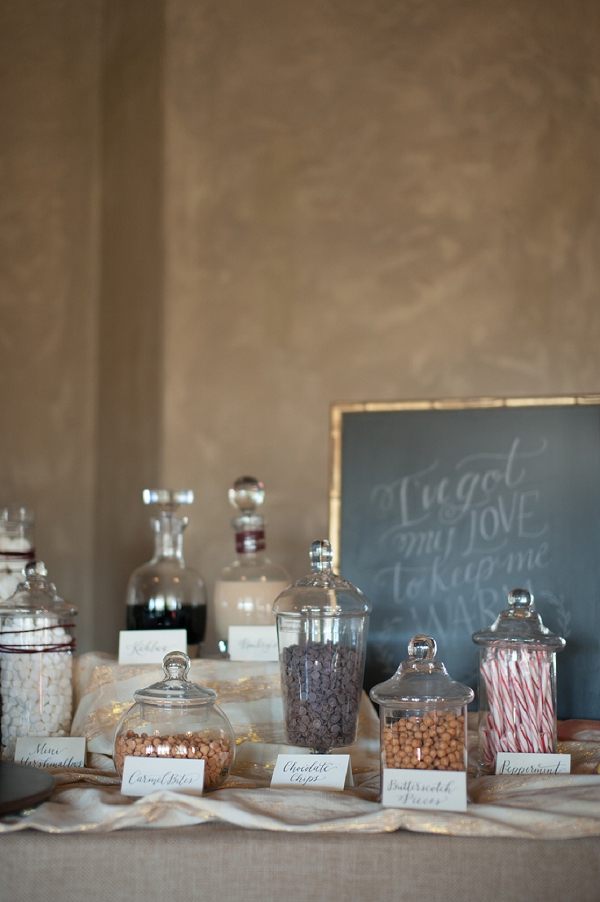 cozy-winter-wedding-ideas