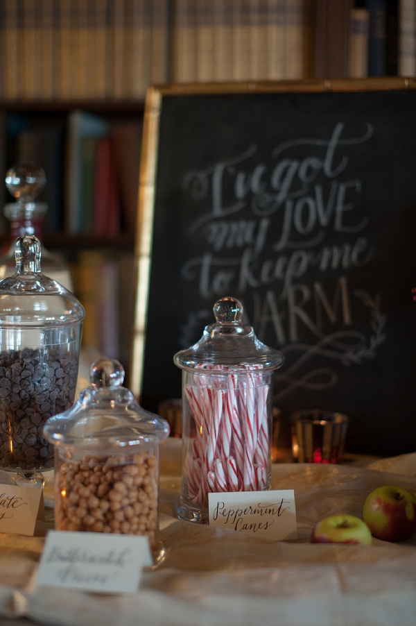 cozy-winter-wedding-ideas