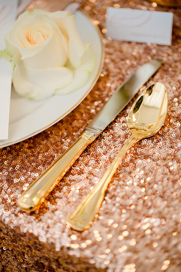 glamorous-rose-gold-wedding-ideas
