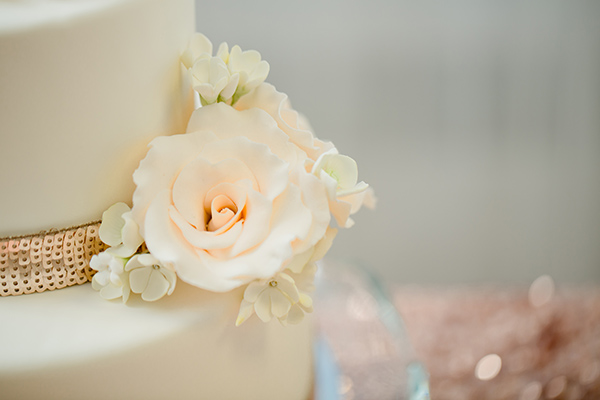 glamorous-rose-gold-wedding-ideas