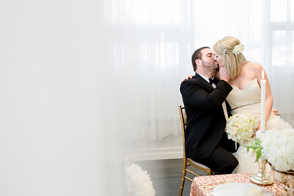 glamorous-rose-gold-wedding-ideas