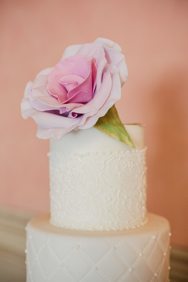 let-them-eat-cake-wedding-ideas