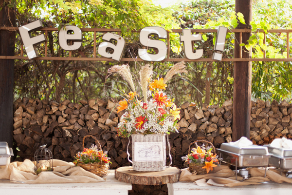 red-and-orange-fall-wedding
