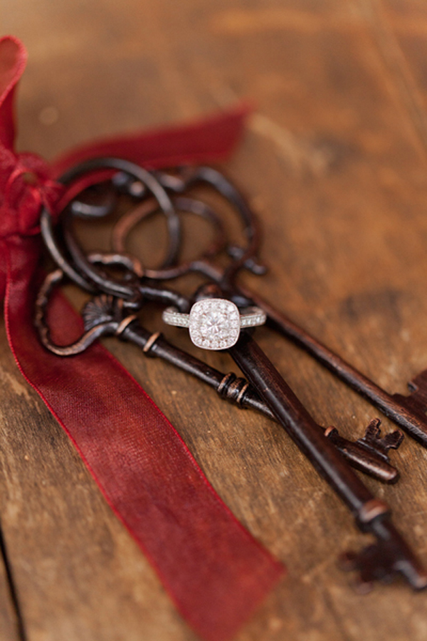 red-and-orange-fall-wedding