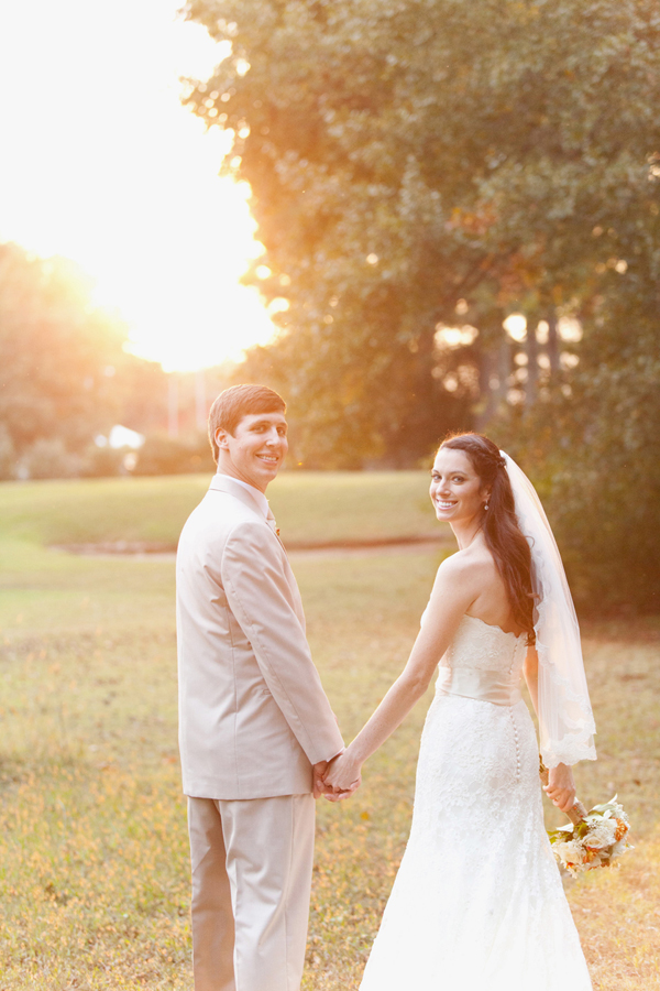red-and-orange-fall-wedding
