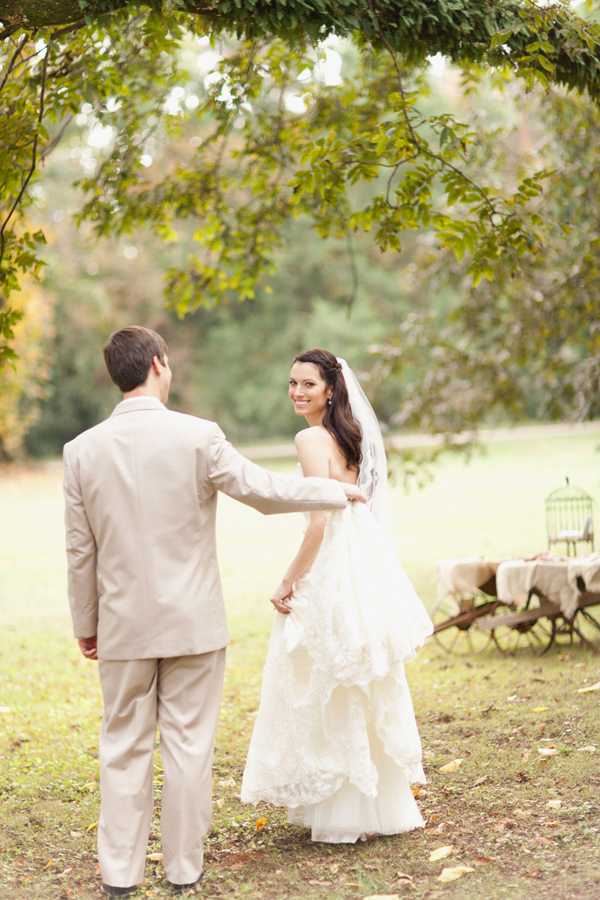 red-and-orange-fall-wedding