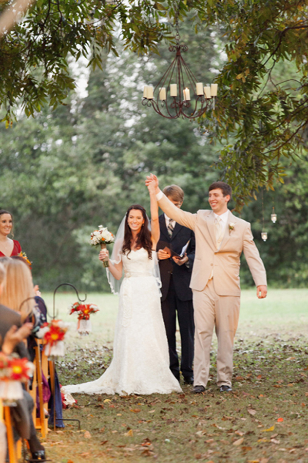 red-and-orange-fall-wedding