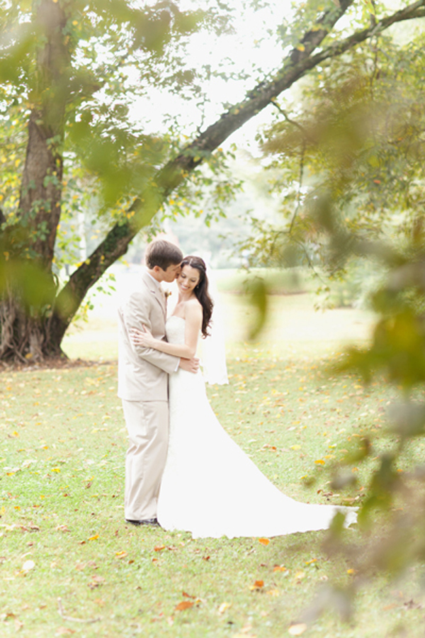 red-and-orange-fall-wedding