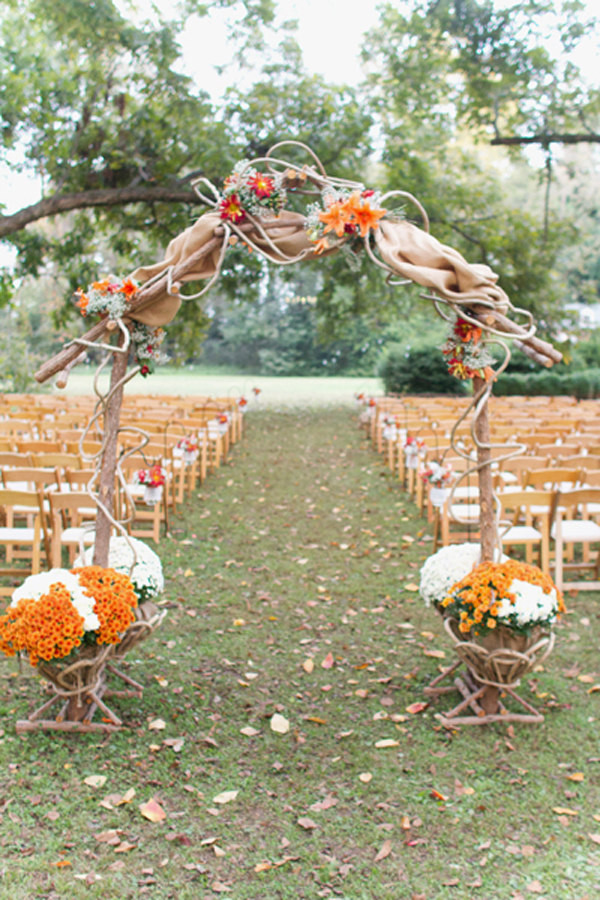 red-and-orange-fall-wedding