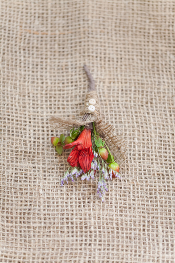 red-and-orange-fall-wedding