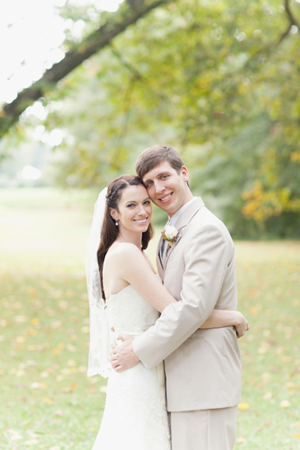 red-and-orange-fall-wedding