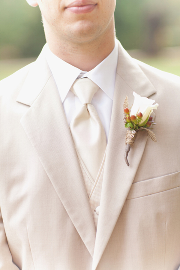 red-and-orange-fall-wedding