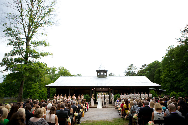 sophisticated-stable-wedding-in-alabama
