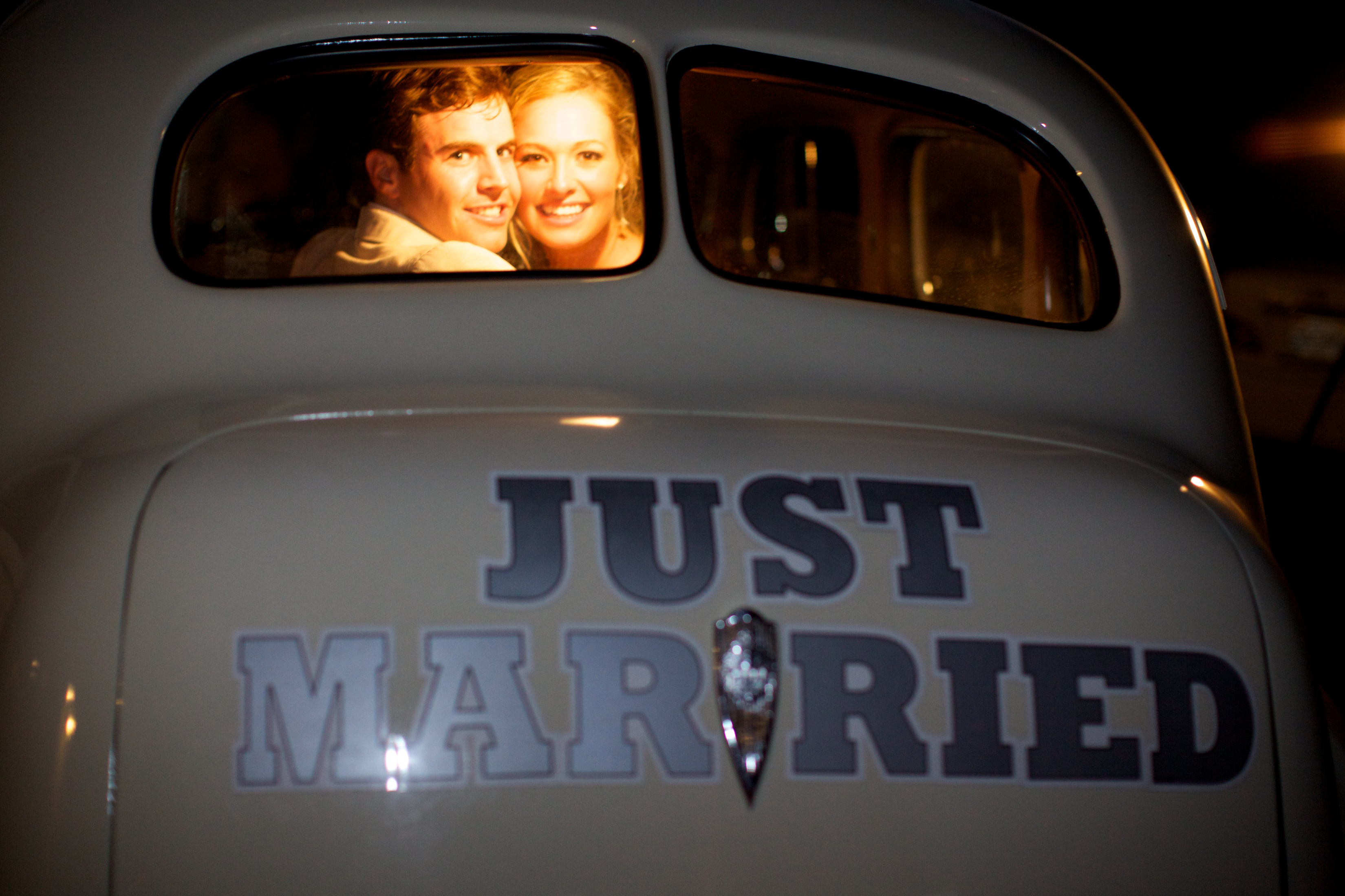 sophisticated-stable-wedding-in-alabama