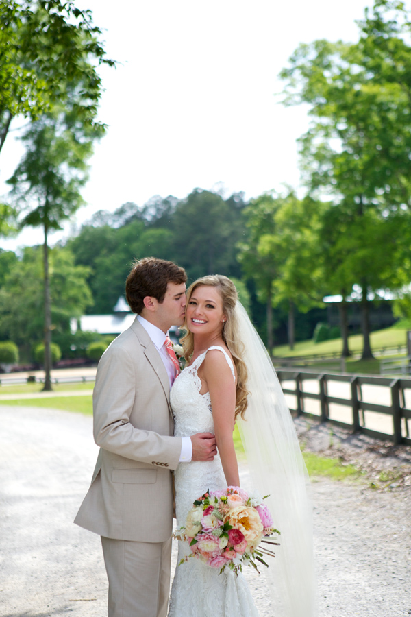 sophisticated-stable-wedding-in-alabama
