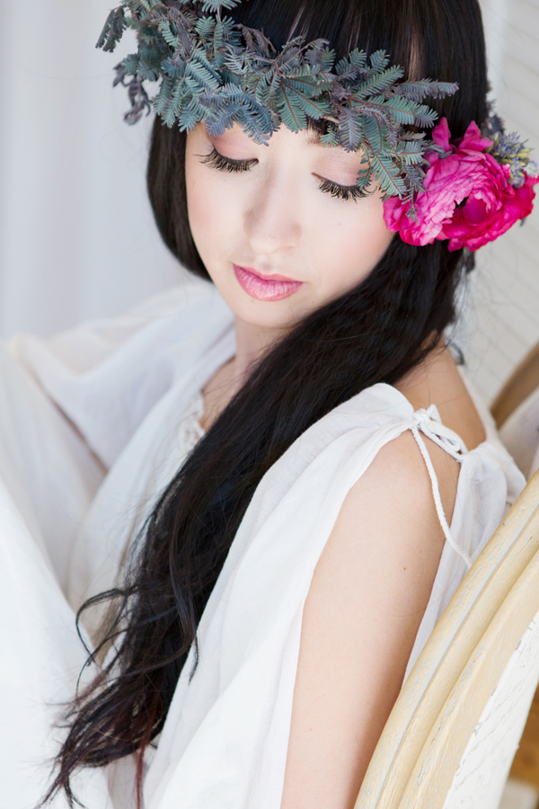bright-bold-berry-wedding
