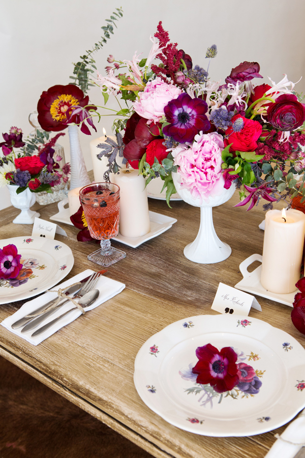 bright-bold-berry-wedding