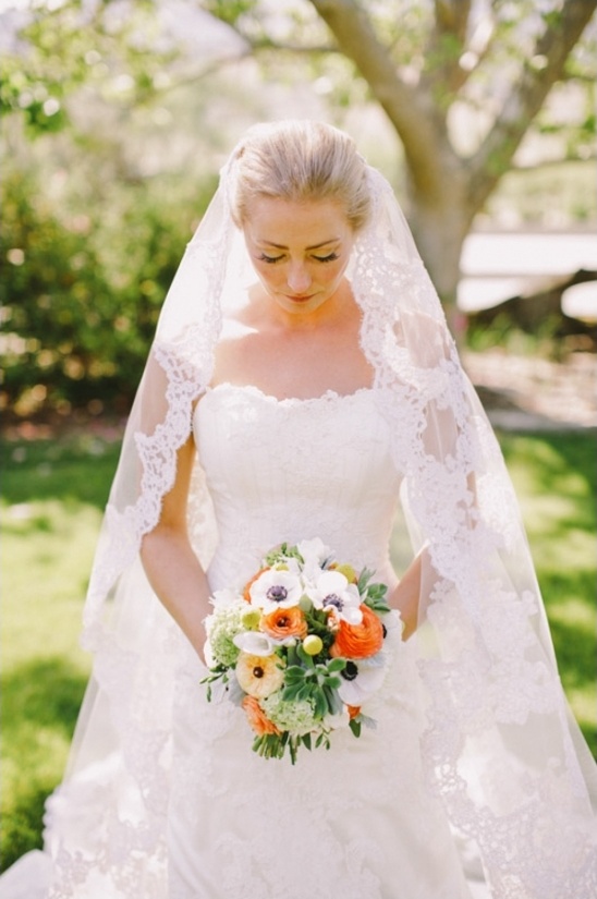 classic lace wedding veil