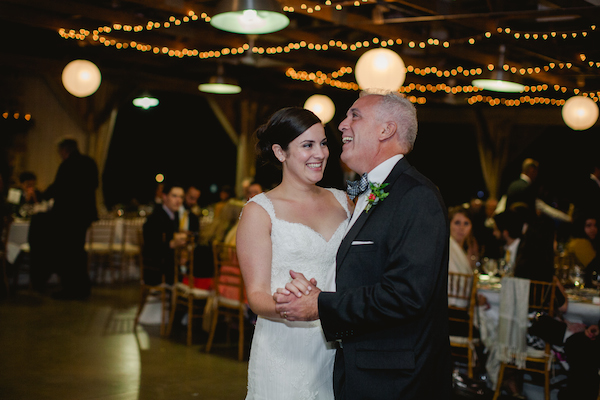 dainty-wedding-with-pops-of-pink