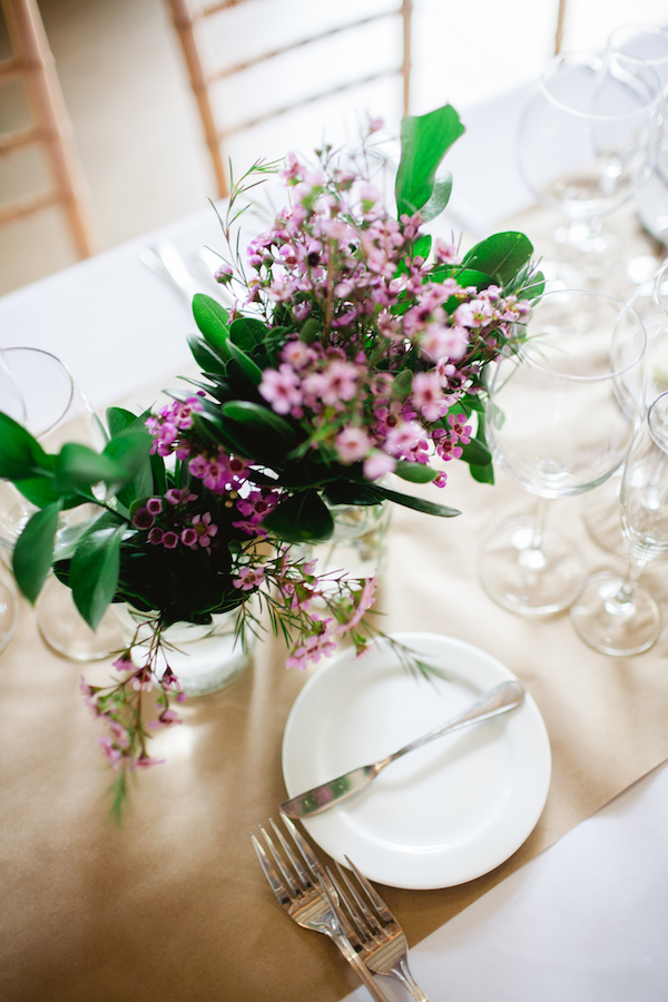 dainty-wedding-with-pops-of-pink
