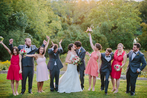 dainty-wedding-with-pops-of-pink