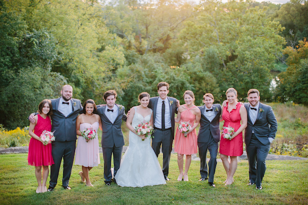dainty-wedding-with-pops-of-pink