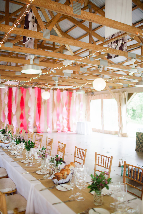dainty-wedding-with-pops-of-pink