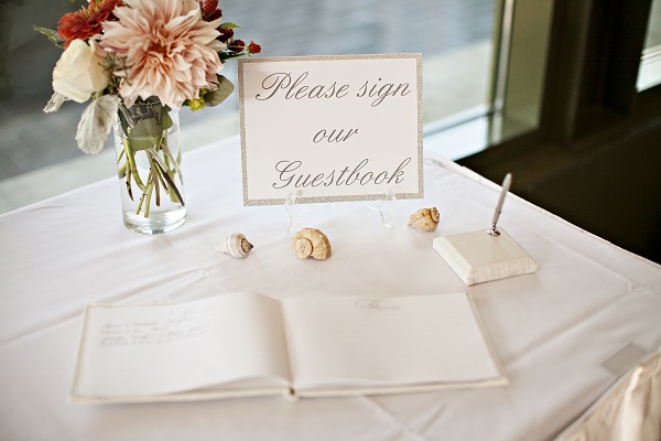 funky-seaside-wedding-in-seattle
