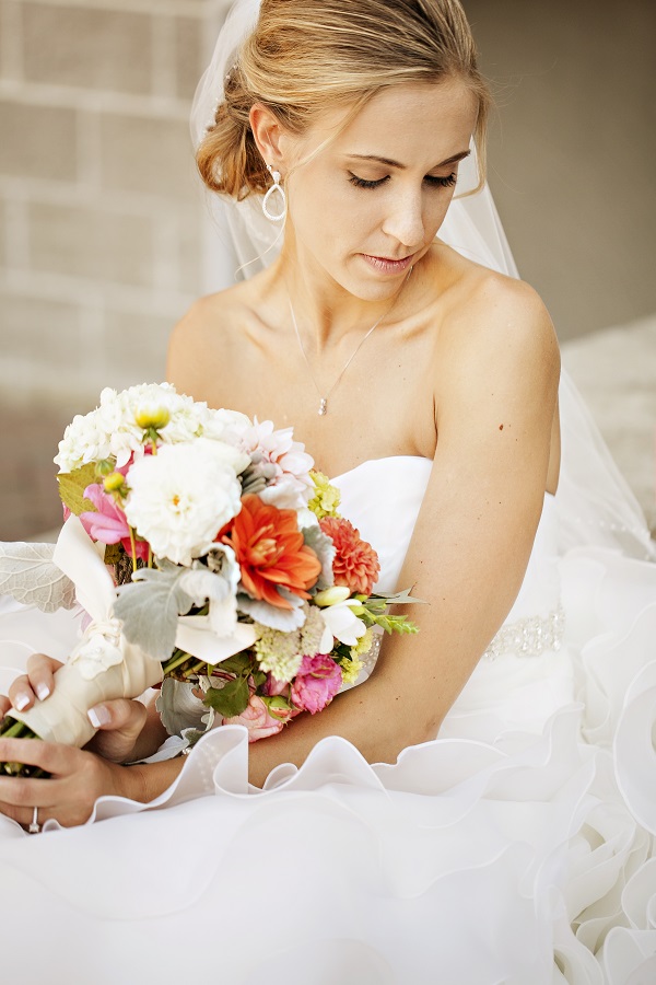 funky-seaside-wedding-in-seattle