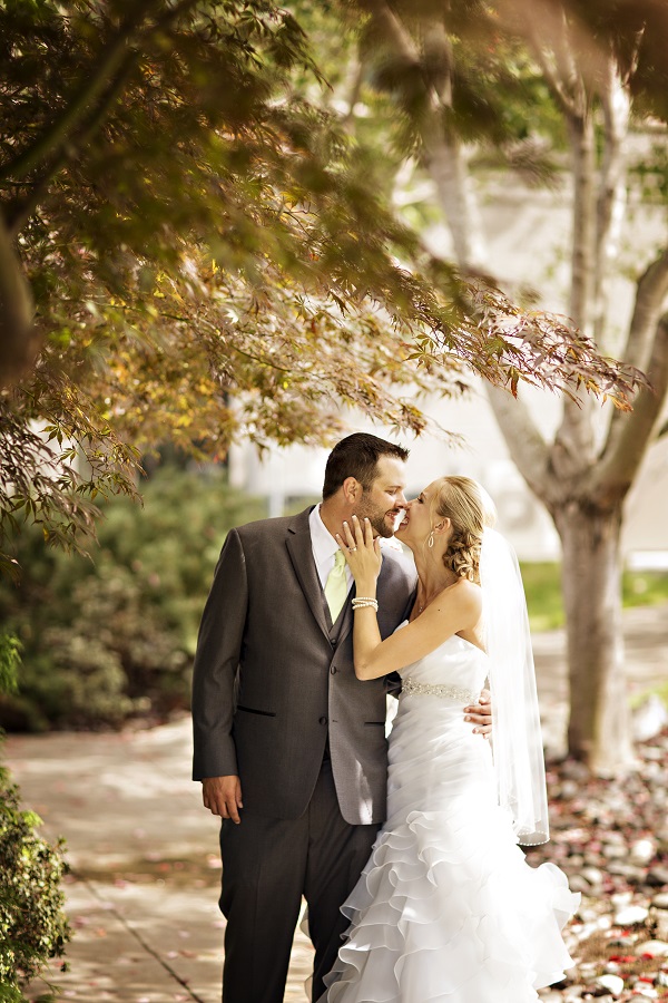 funky-seaside-wedding-in-seattle