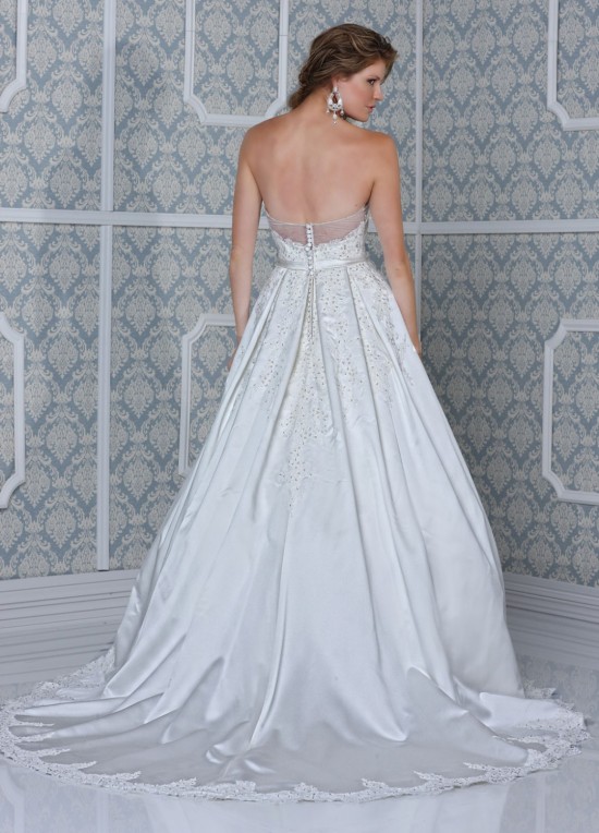 impression-bridal-wedding-gowns