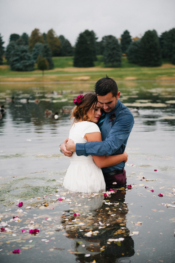 intimate-earthy-wedding