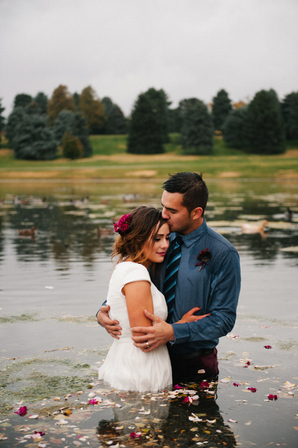 intimate-earthy-wedding