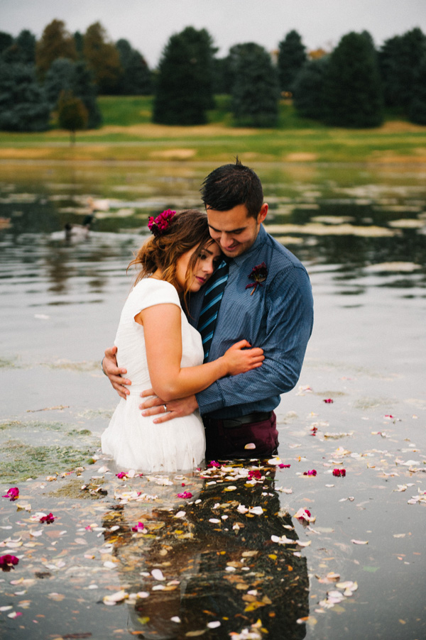 intimate-earthy-wedding