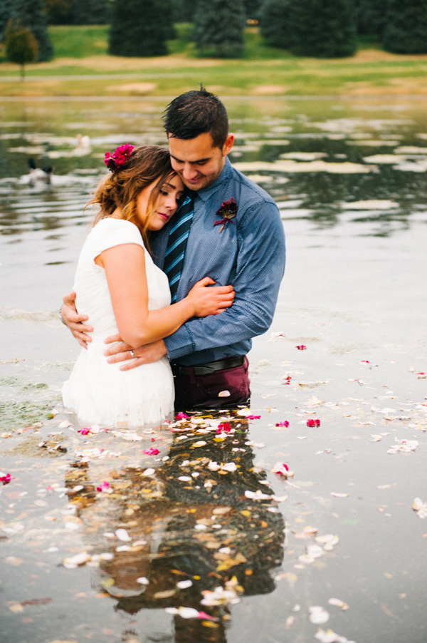 intimate-earthy-wedding