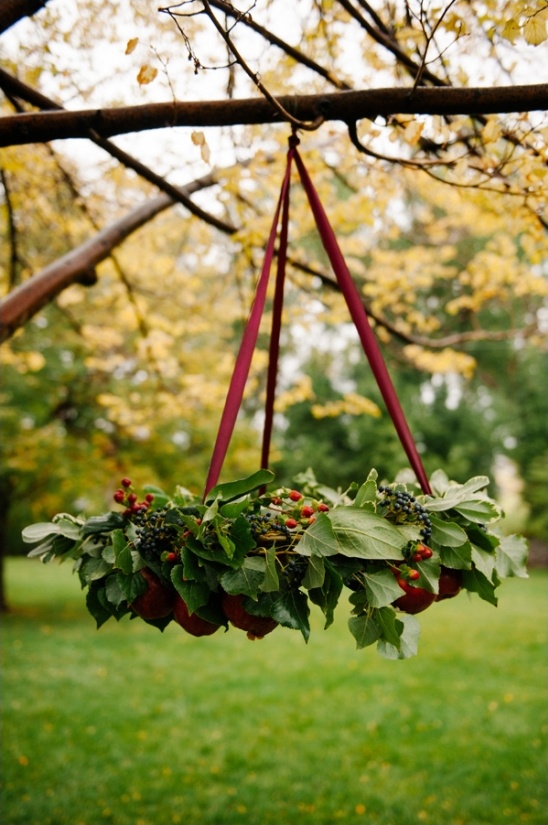 hanging apple and berry decor