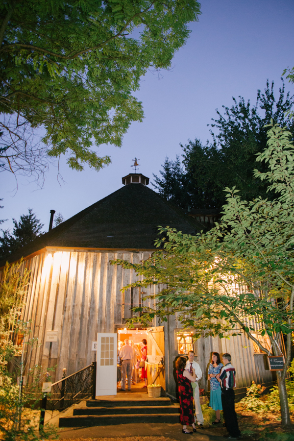 local-green-diy-wedding-in-oregon