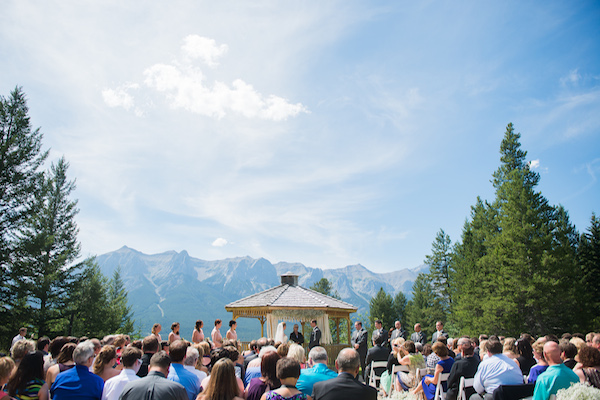 majestic-alberta-mountain-wedding