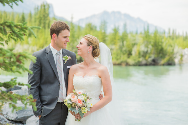 majestic-alberta-mountain-wedding