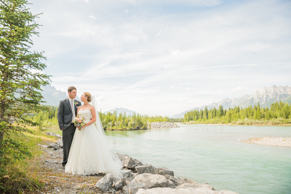 majestic-alberta-mountain-wedding