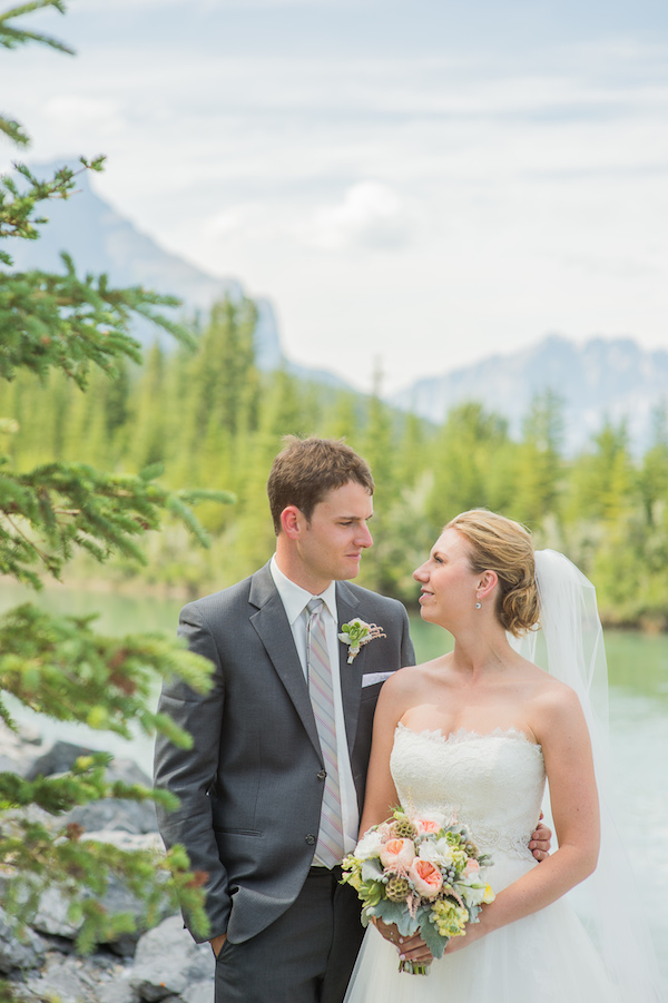 majestic-alberta-mountain-wedding