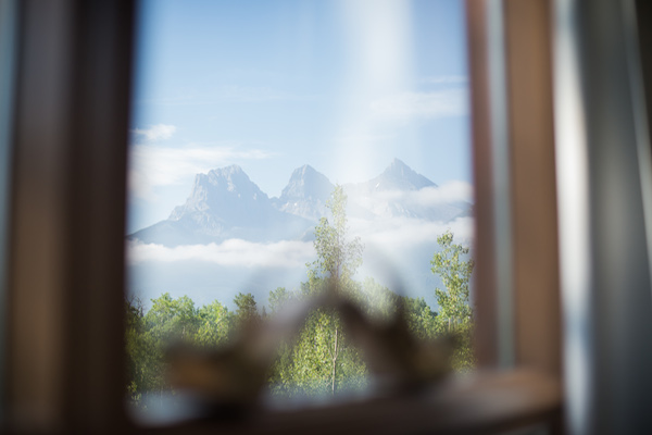majestic-alberta-mountain-wedding