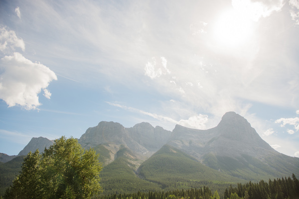 majestic-alberta-mountain-wedding