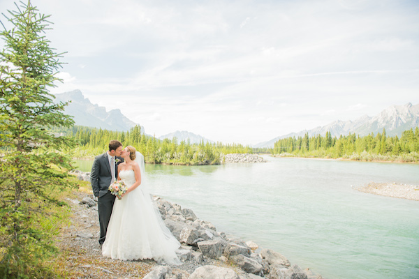 majestic-alberta-mountain-wedding