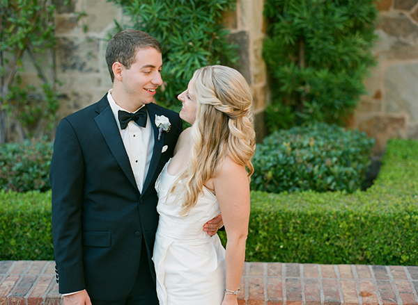 newport-beach-glittery-pink-wedding
