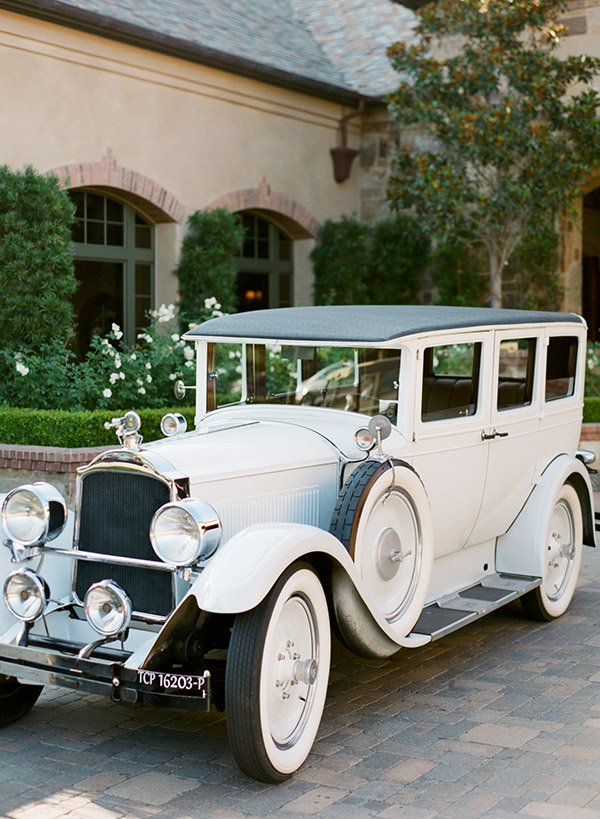 newport-beach-glittery-pink-wedding