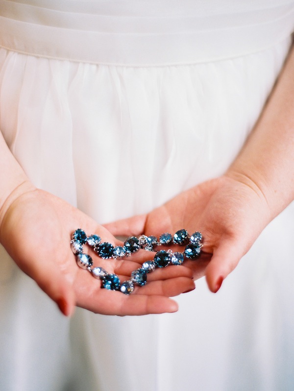 north-carolina-vintage-december-wedding