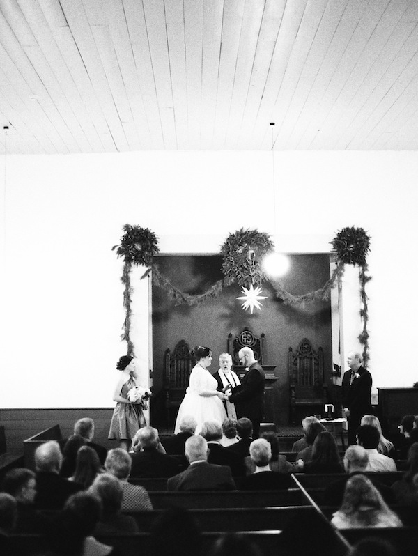 north-carolina-vintage-december-wedding