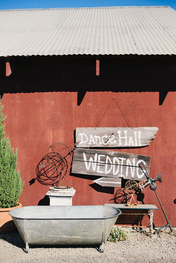 rustic-romance-wedding-at-the-dana