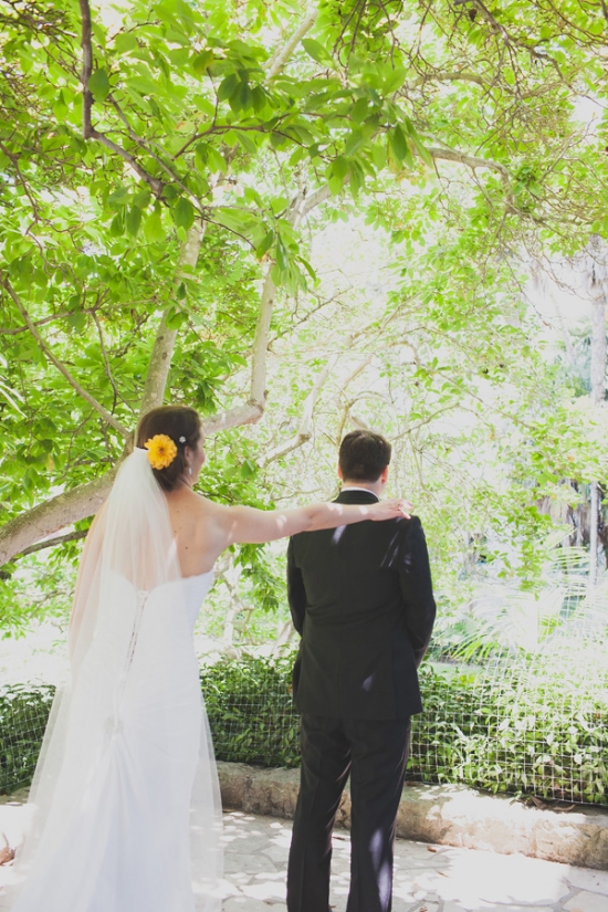 santa-barbara-yellow-and-gray-wedding